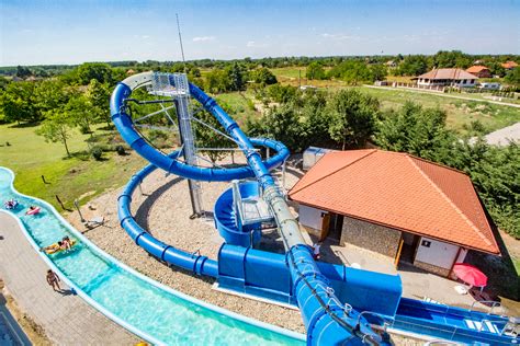 cegled aquapark|Aqua Centrum Csúszdapark – Ceglédi Gyógyfürdő és。